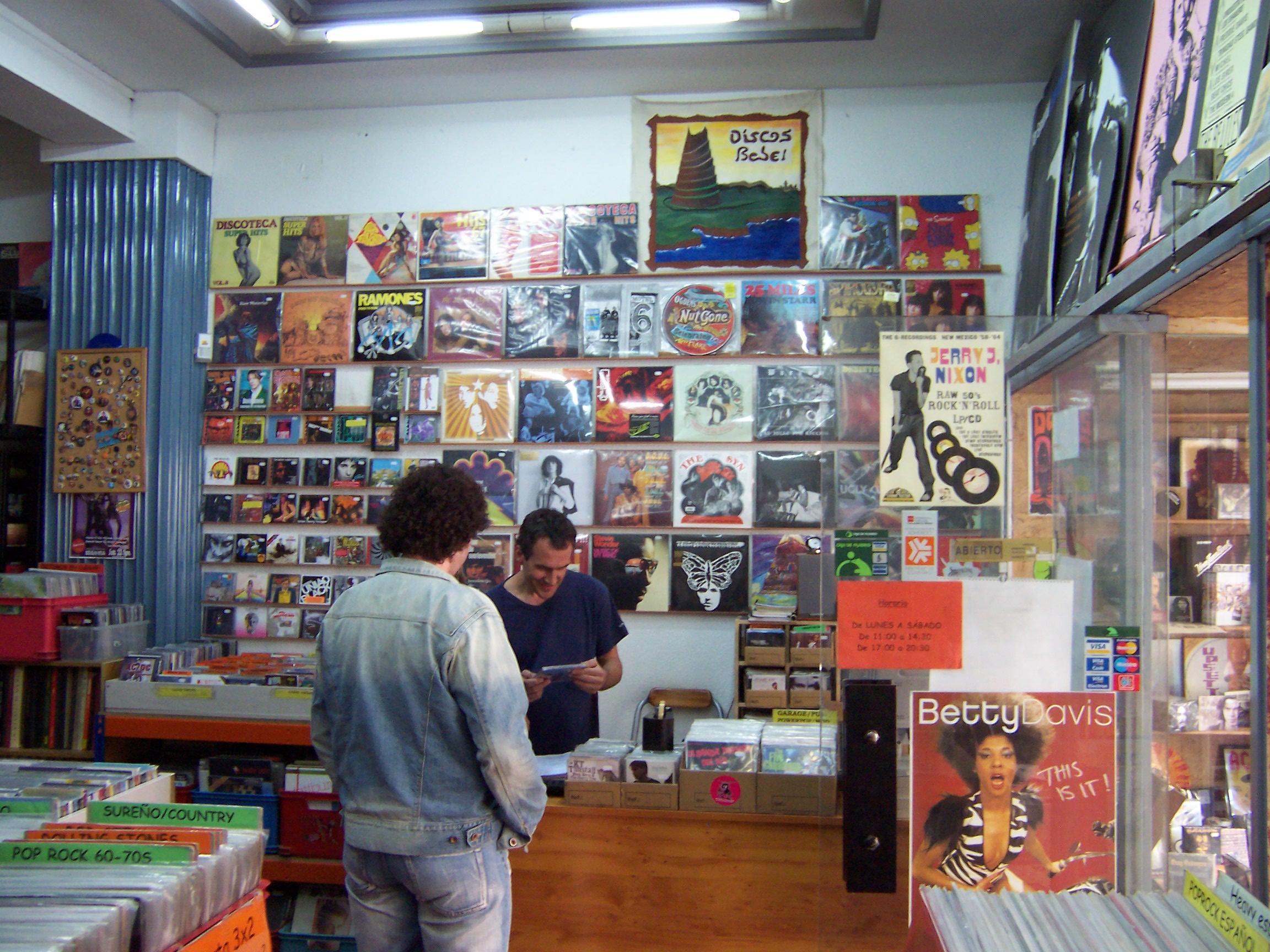 fotografía de la antigua tienda Discos Babel